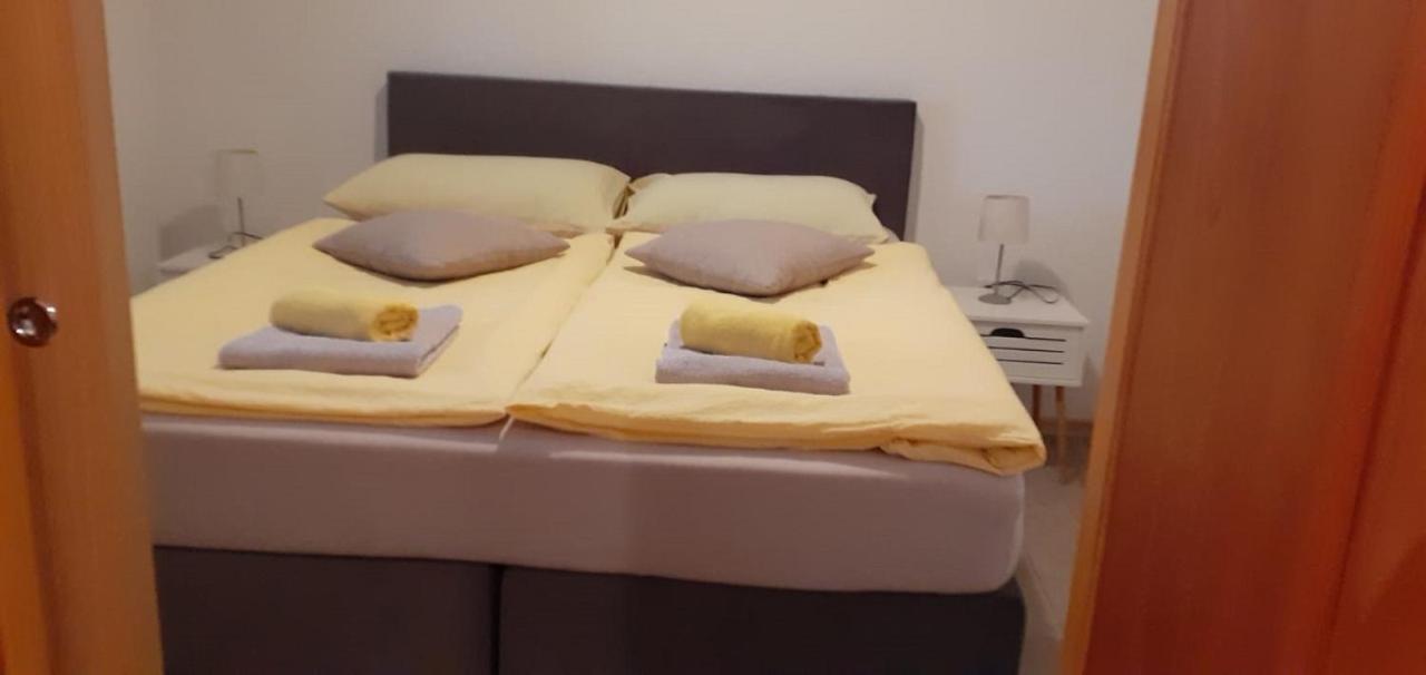 Guesthouse Sara 그라보바츠 외부 사진