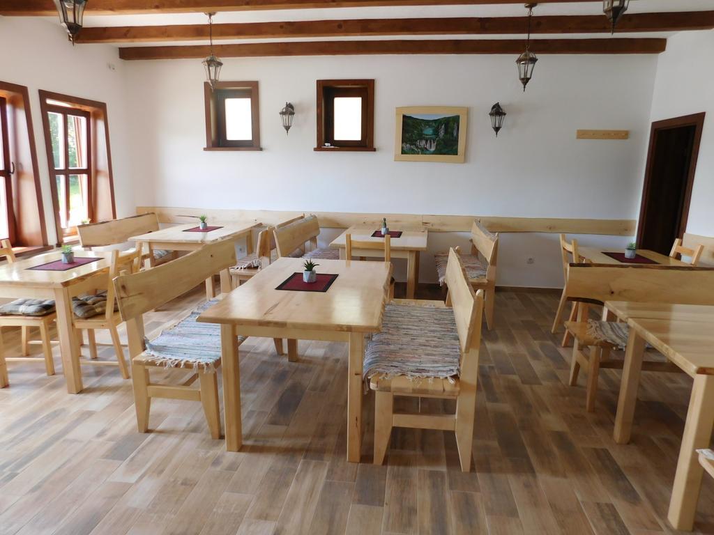 Guesthouse Sara 그라보바츠 외부 사진