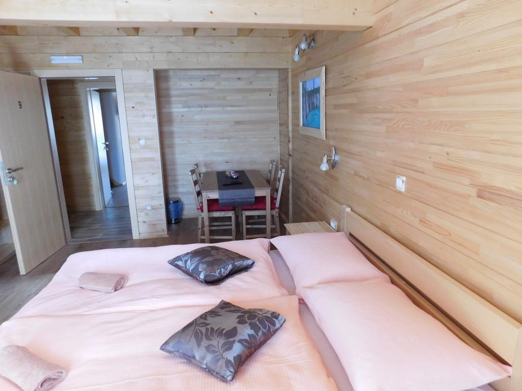 Guesthouse Sara 그라보바츠 외부 사진